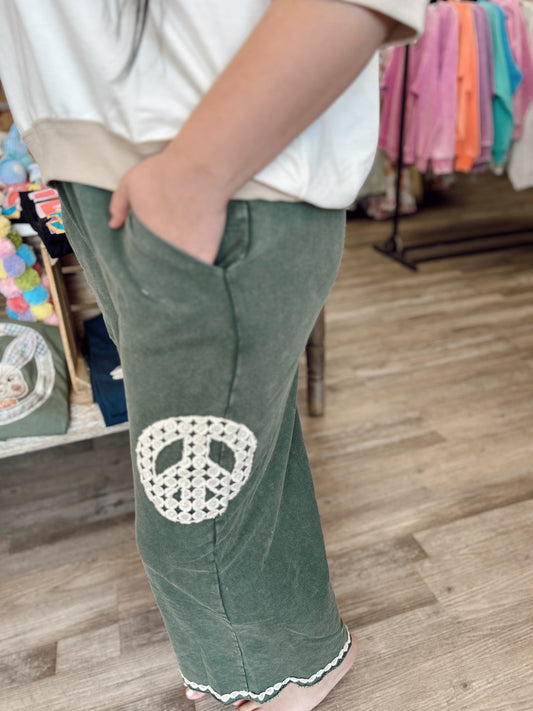 Peace Out Mineral Wash Pants - Hunter