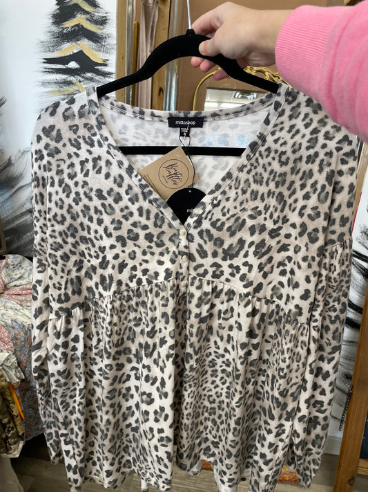 Truly beautiful animal print blouse