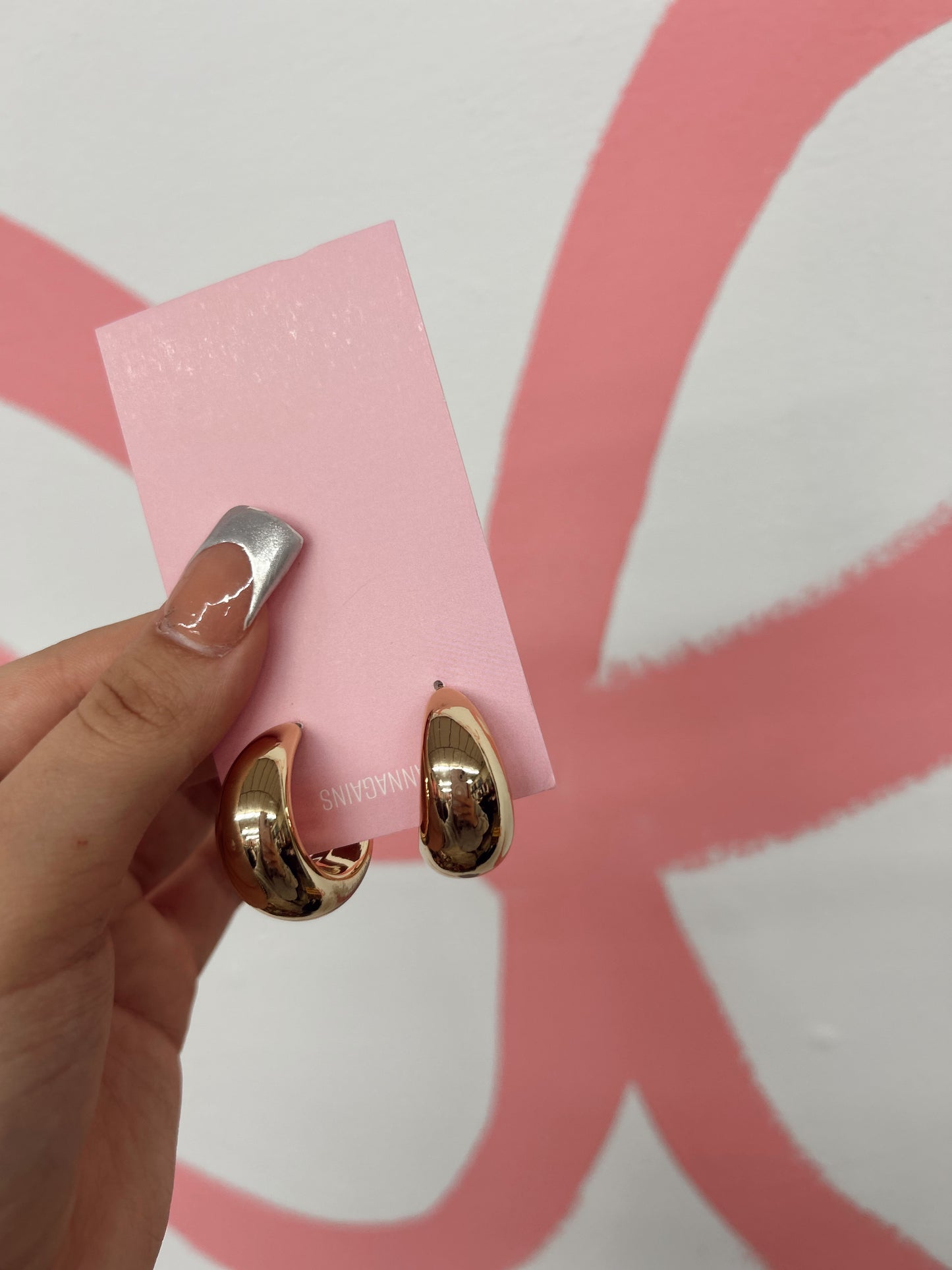 Thick Gold Hoop Earrings (22)
