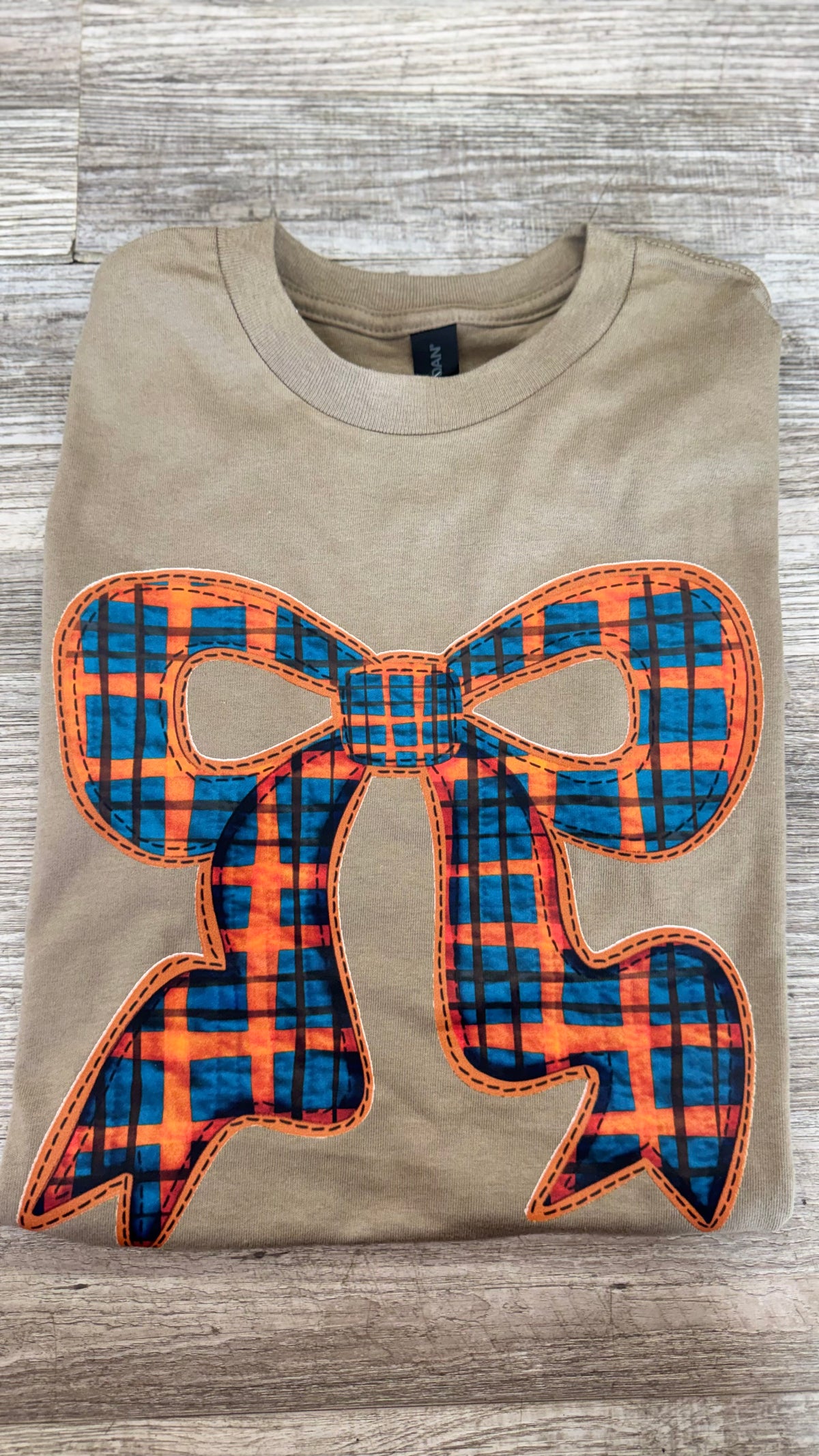 Plaid Bow Savanna Brown Gildan Graphic Tee - TSABR