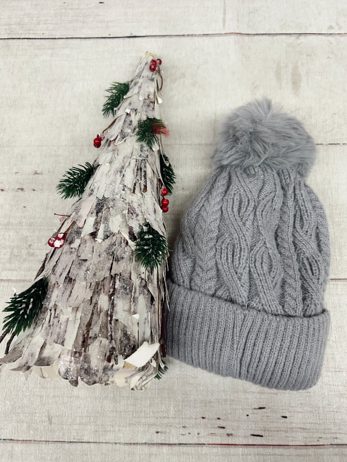 Thick Cable Knit Fleece Lined Beanie - Grey