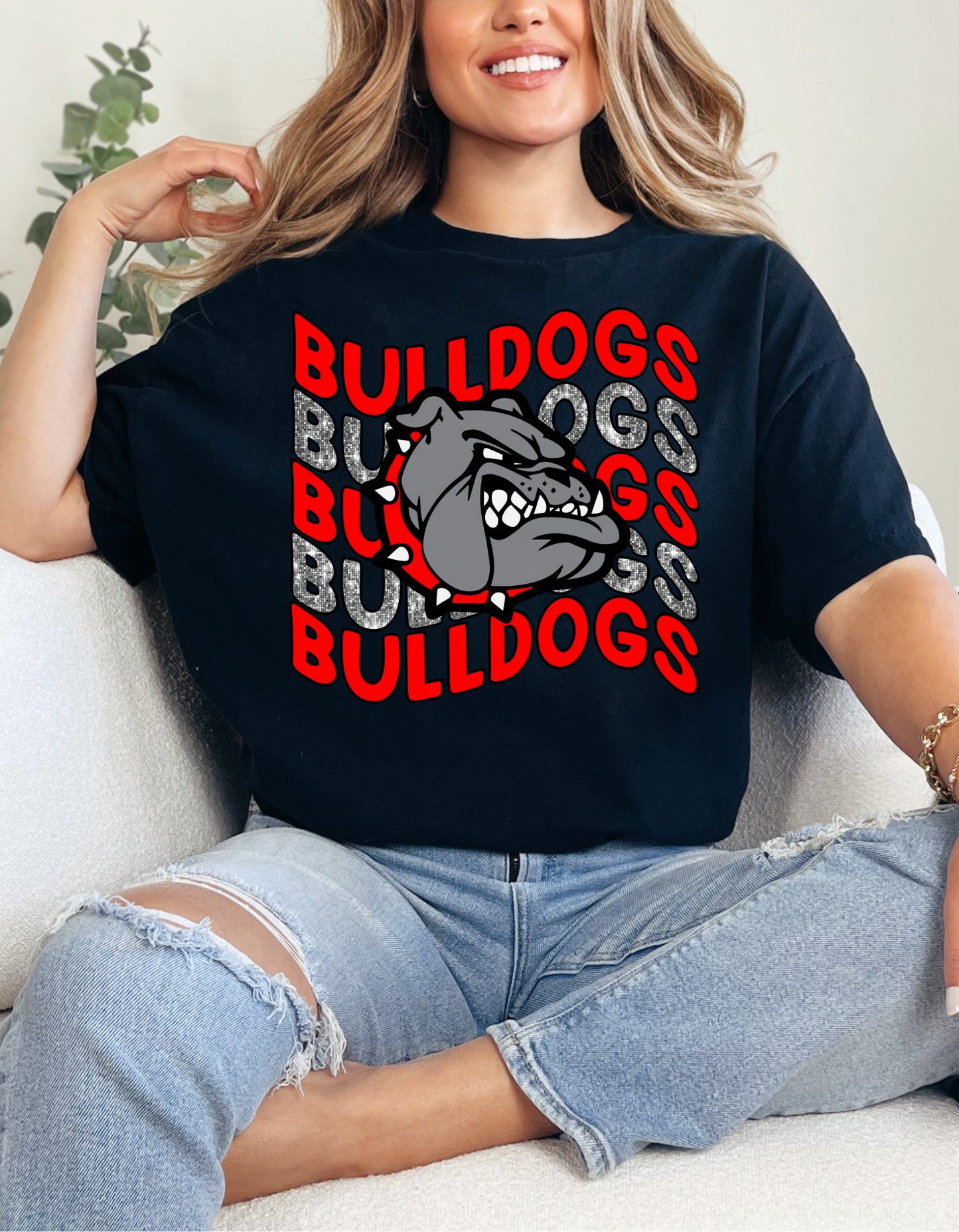 BULLDOGS GRAPHIC TEE - 12