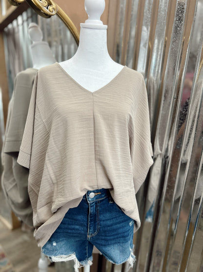 DOORBUSTER WOVEN V-NECK TOP - Sandy Beige