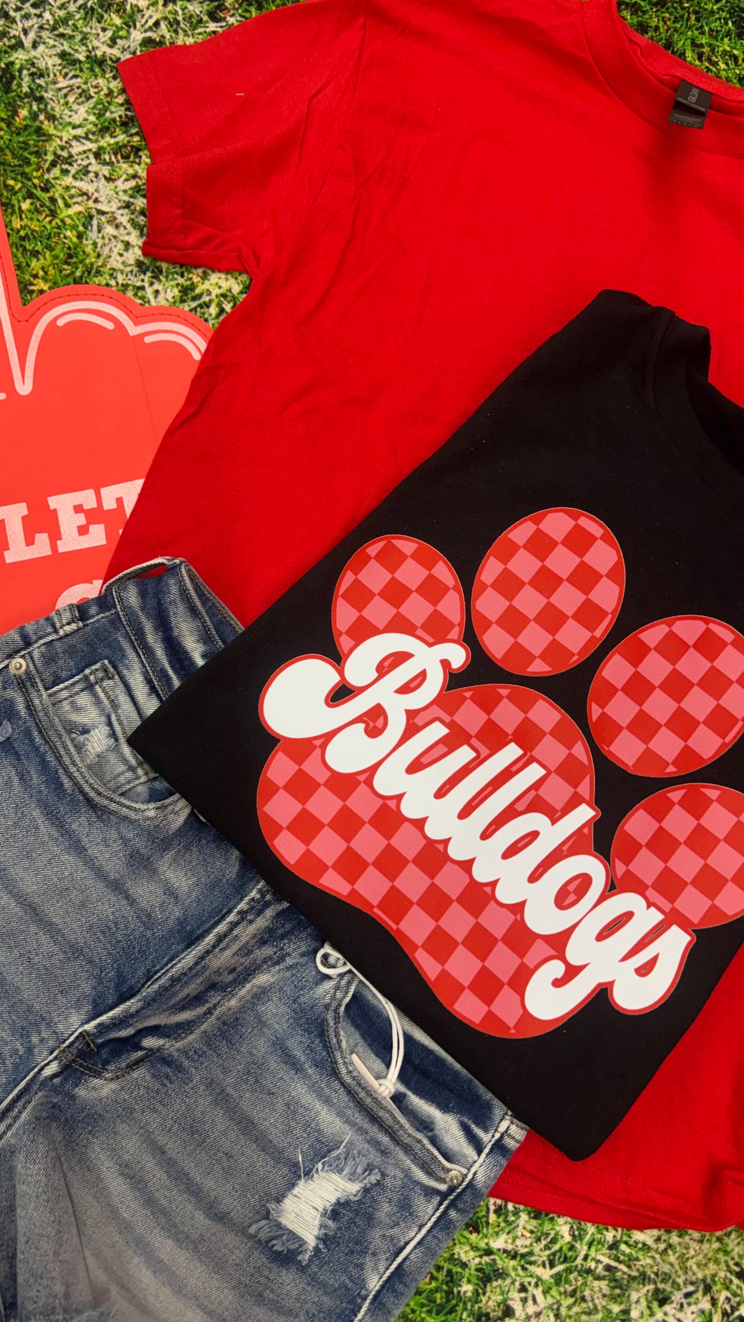 Bulldogs Checkered Paw Graphic Tee