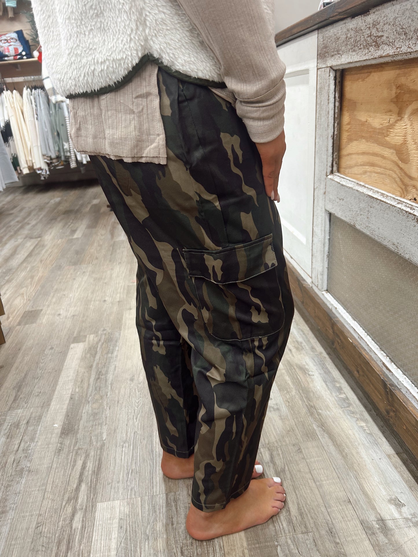 Hometown Girl Camo Barrel Pants
