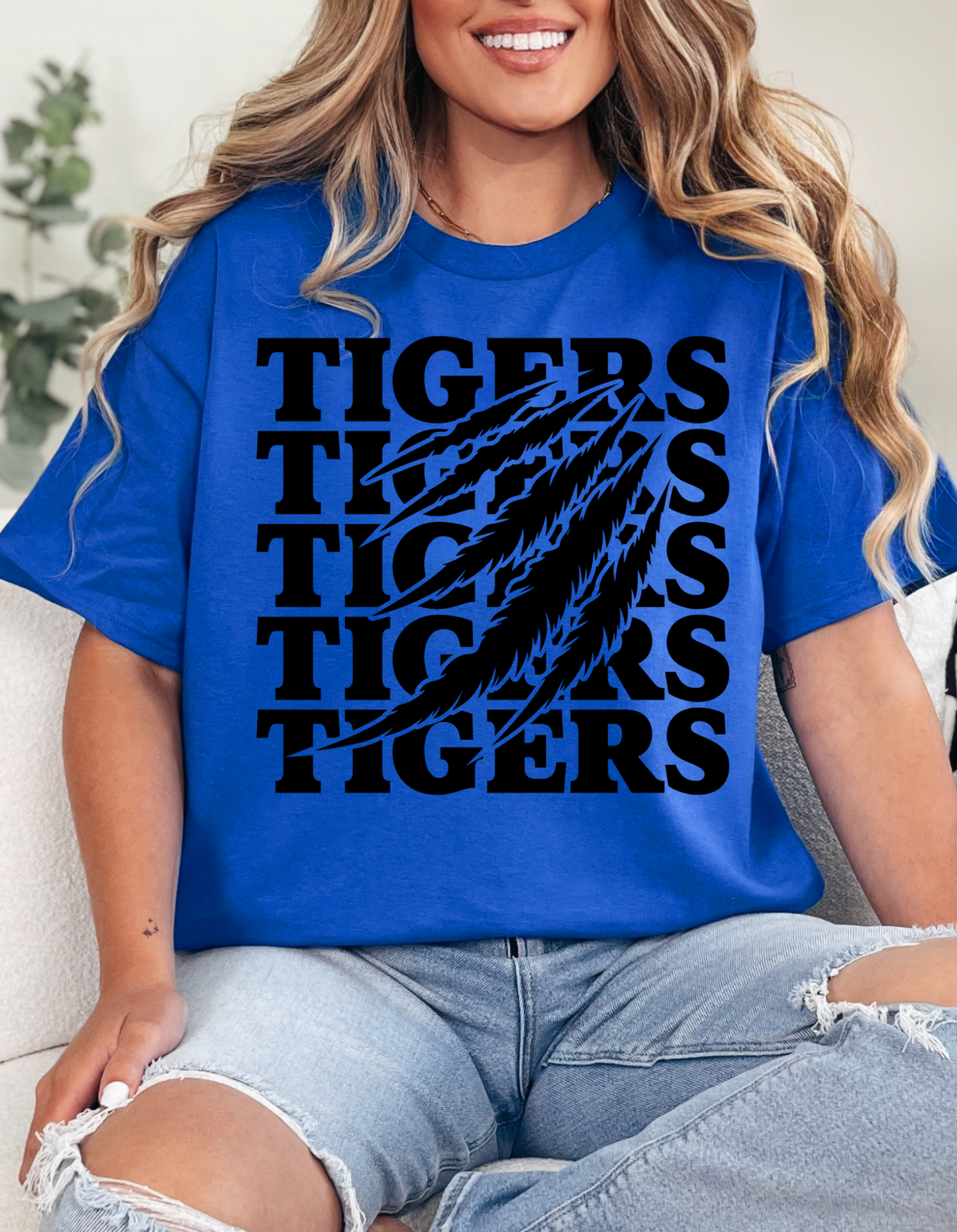 TIGERS GRAPHIC TEE - 26