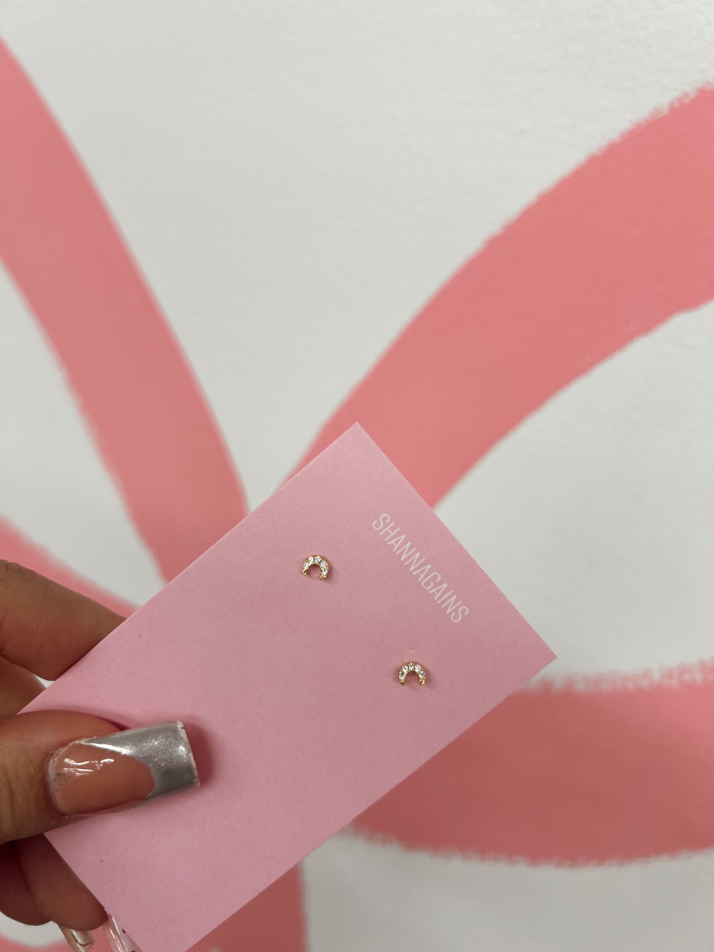 Crescent Tiny Gold Stud Earrings (21)