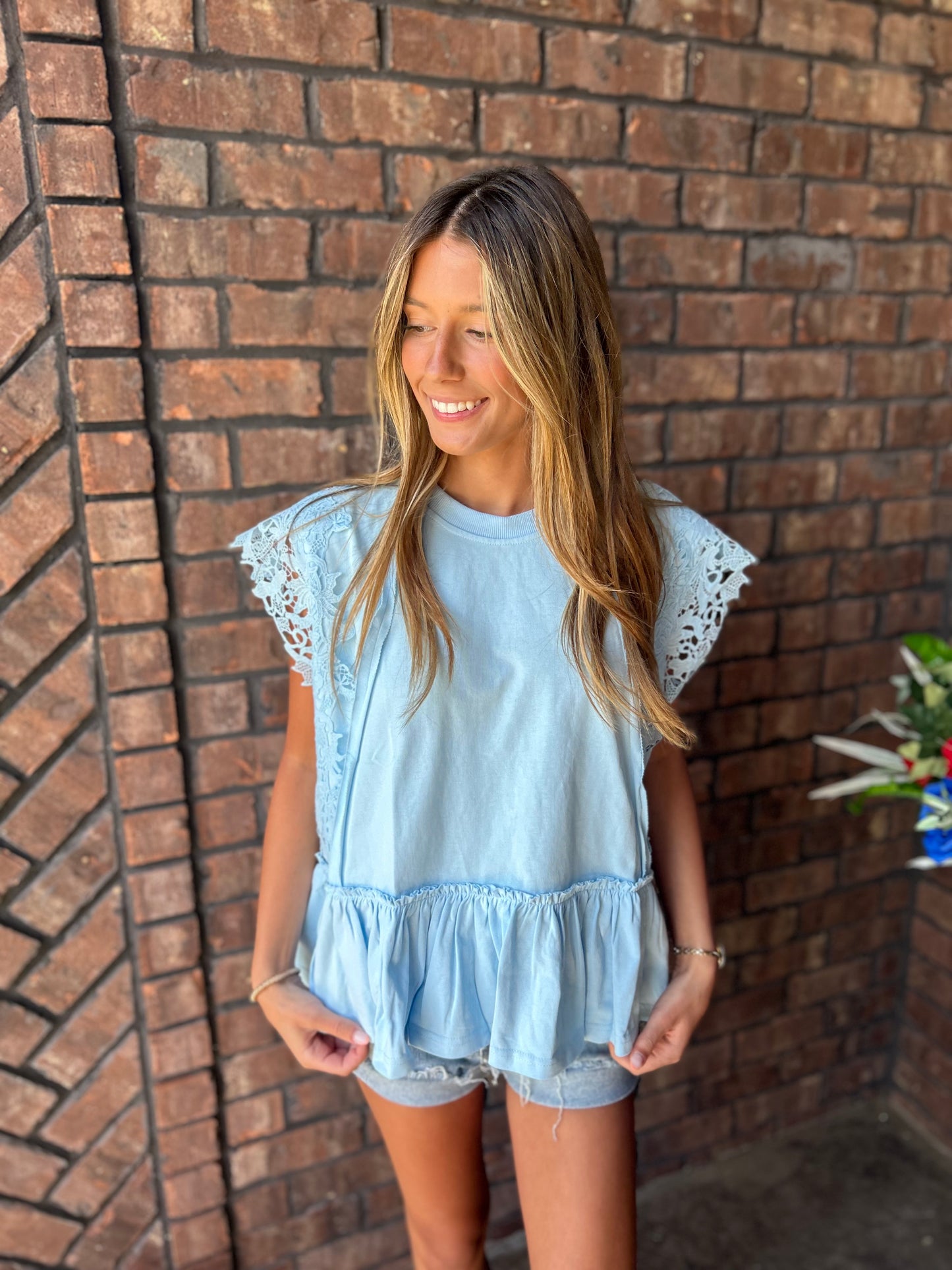 Turning Heads Top - Blue