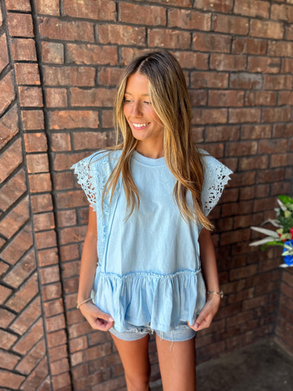 Turning Heads Top - Blue