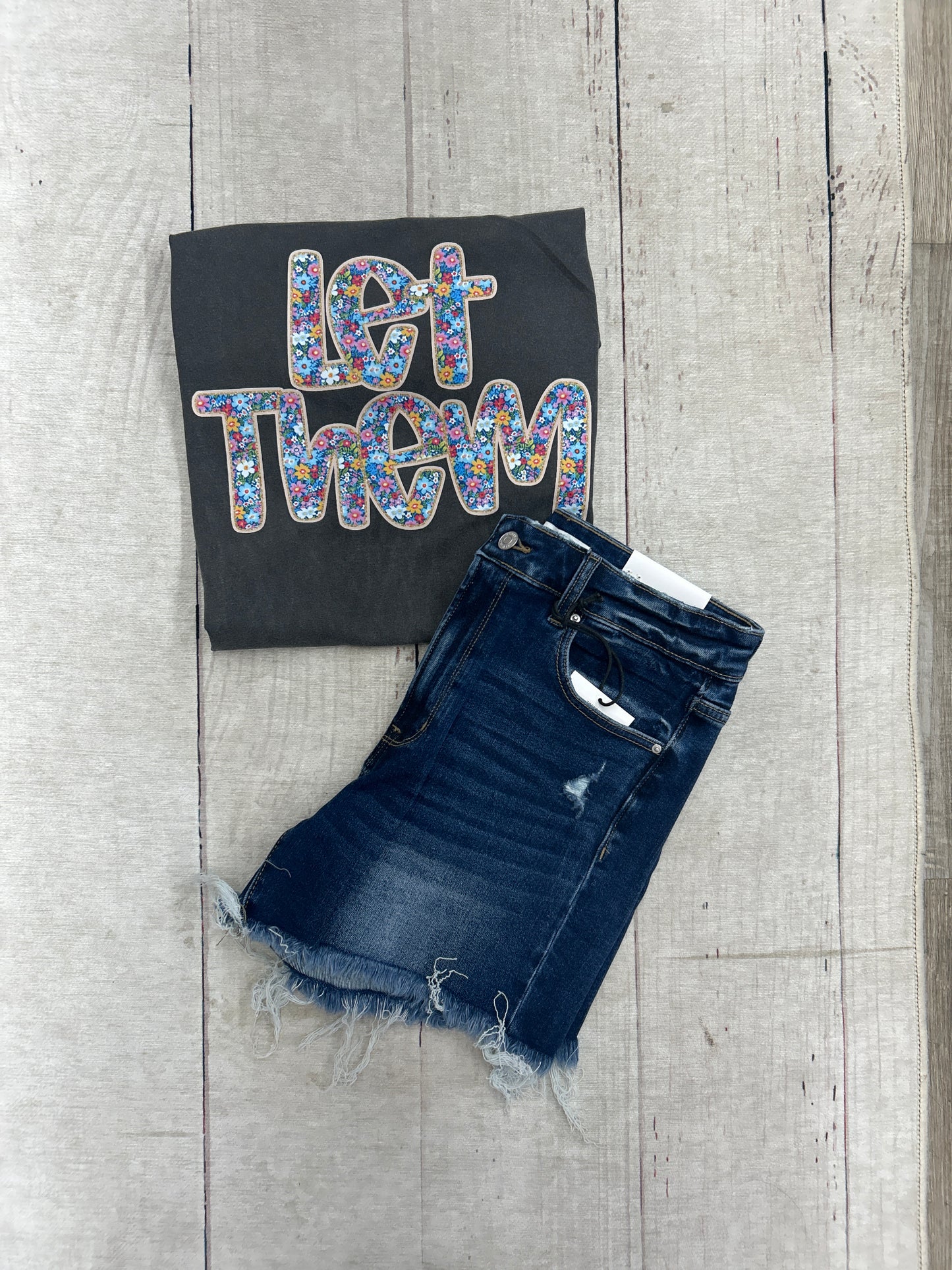 Let Them Graphic Tee - Comfort Color
