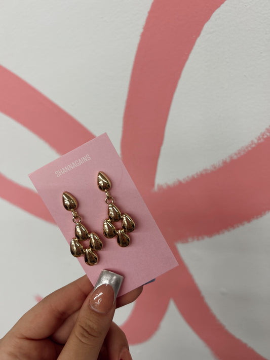 Teardrop Cluster Gold Earrings (18)