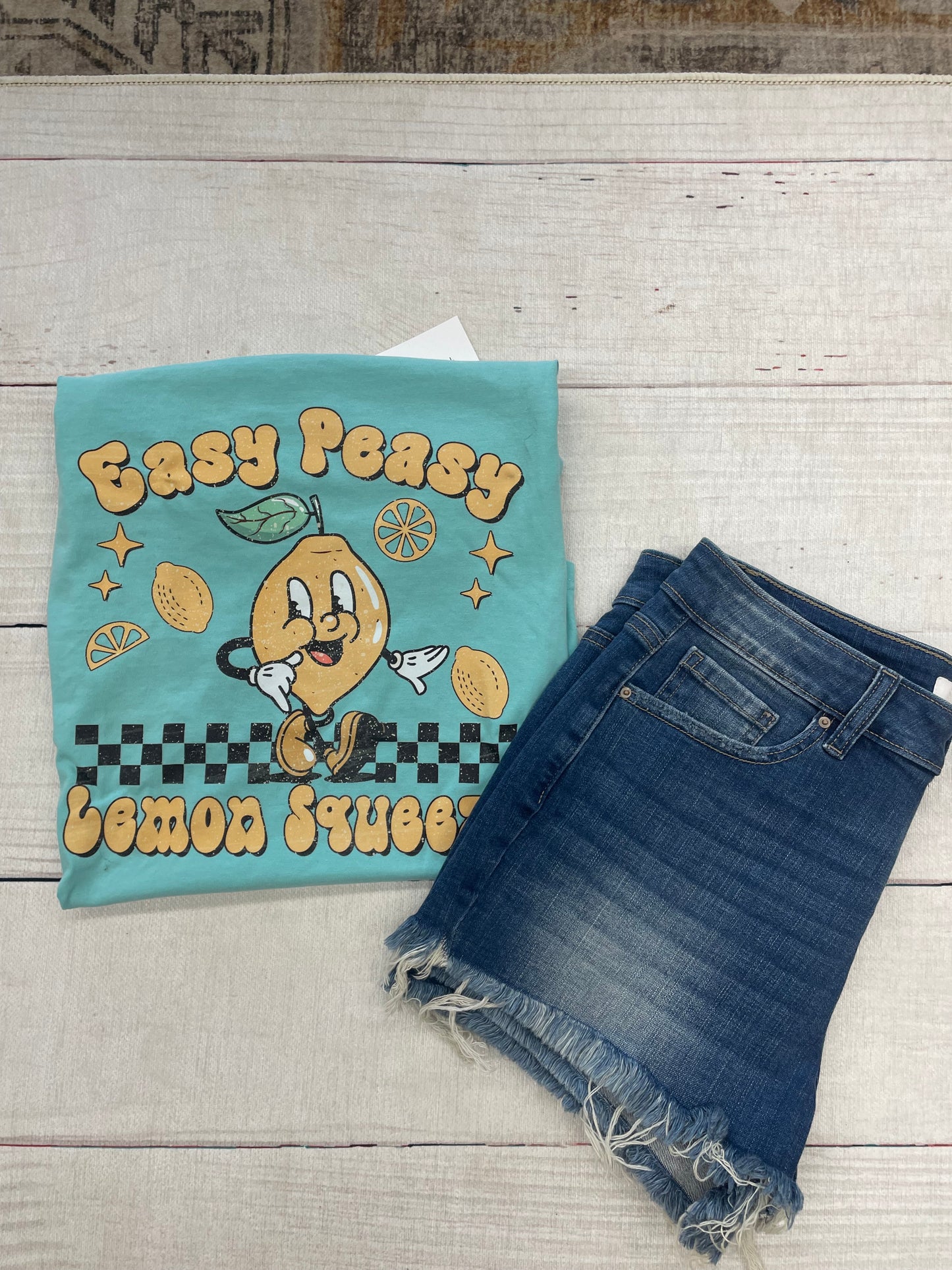 Easy Peasy Graphic Tee