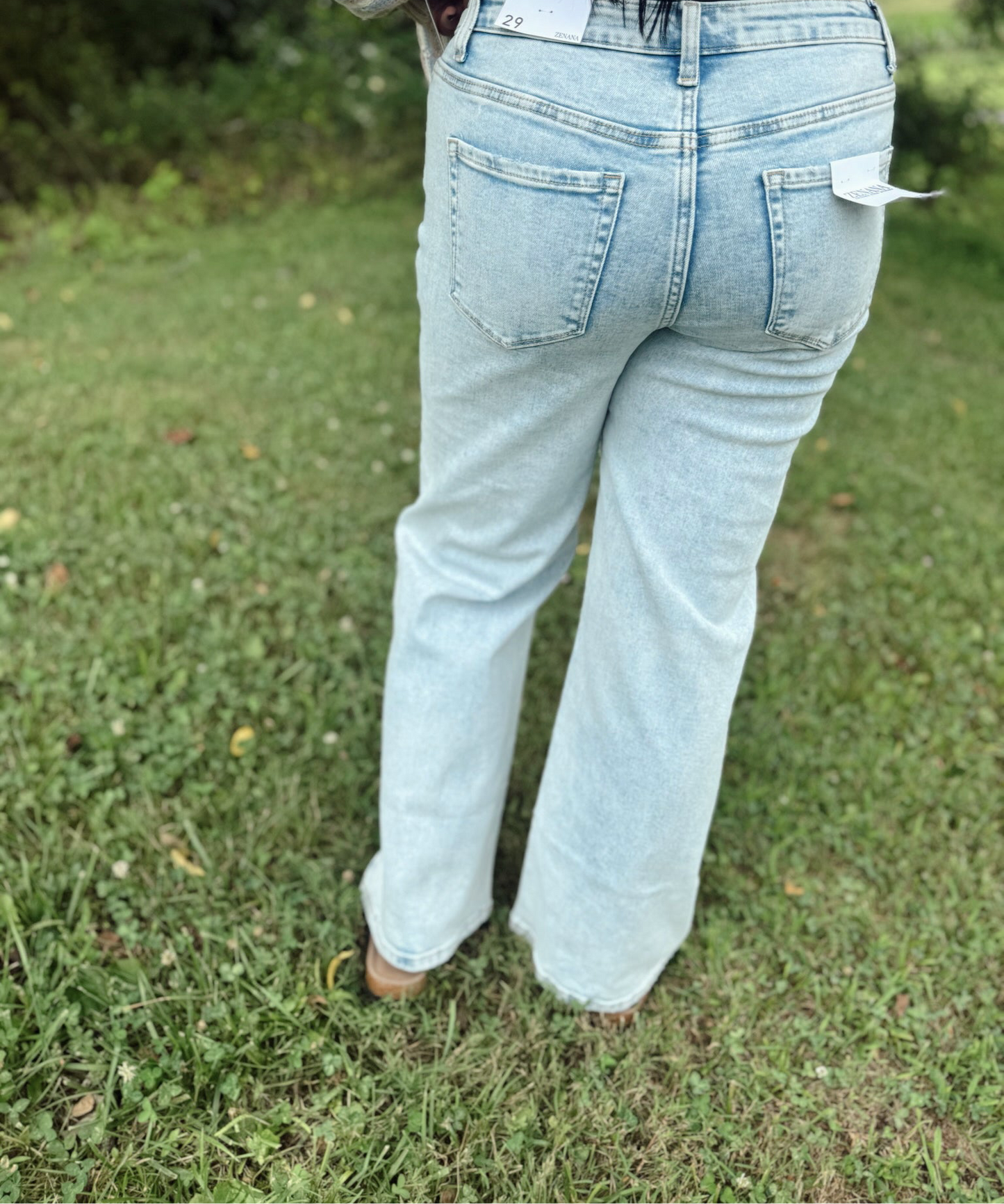Lori Super Light Flare Jeans