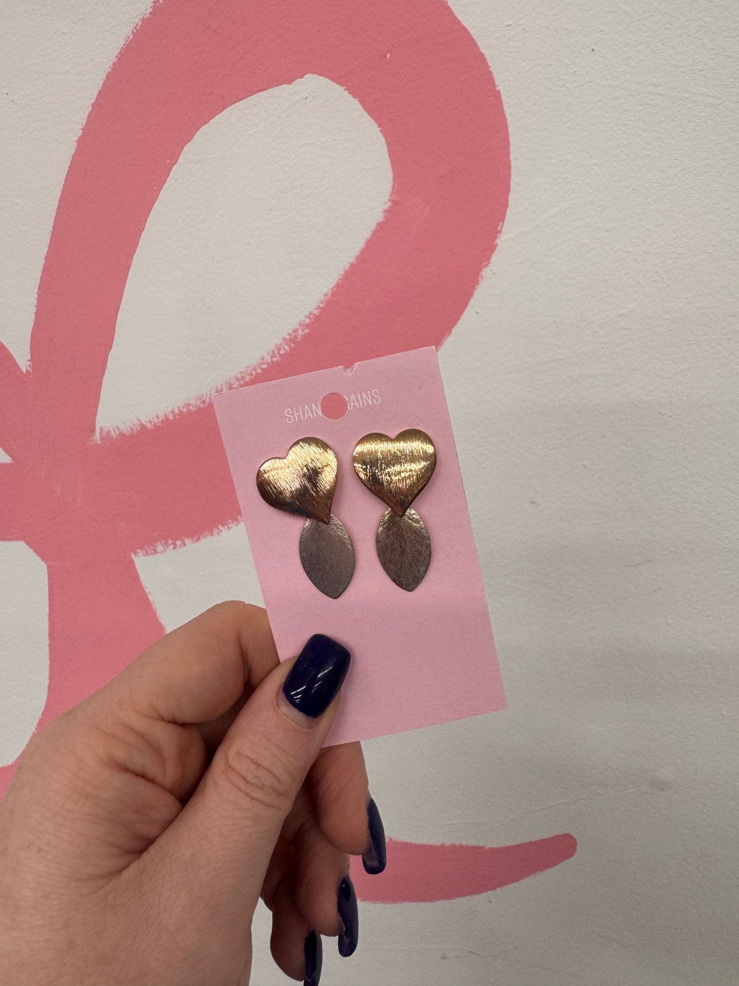 Heart & Leaf Dangle Gold Earrings (32)