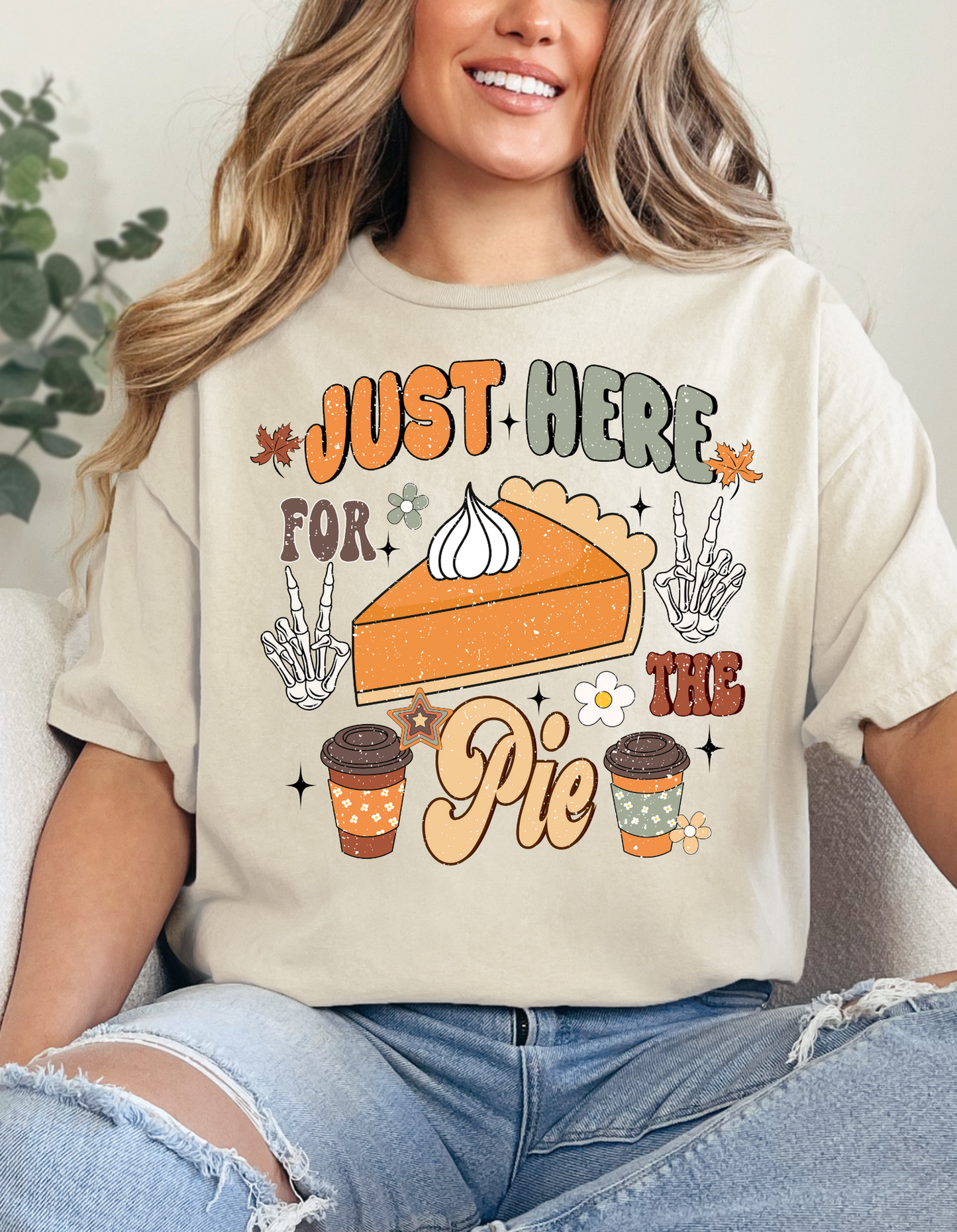 FALL GRAPHIC TEE - 26