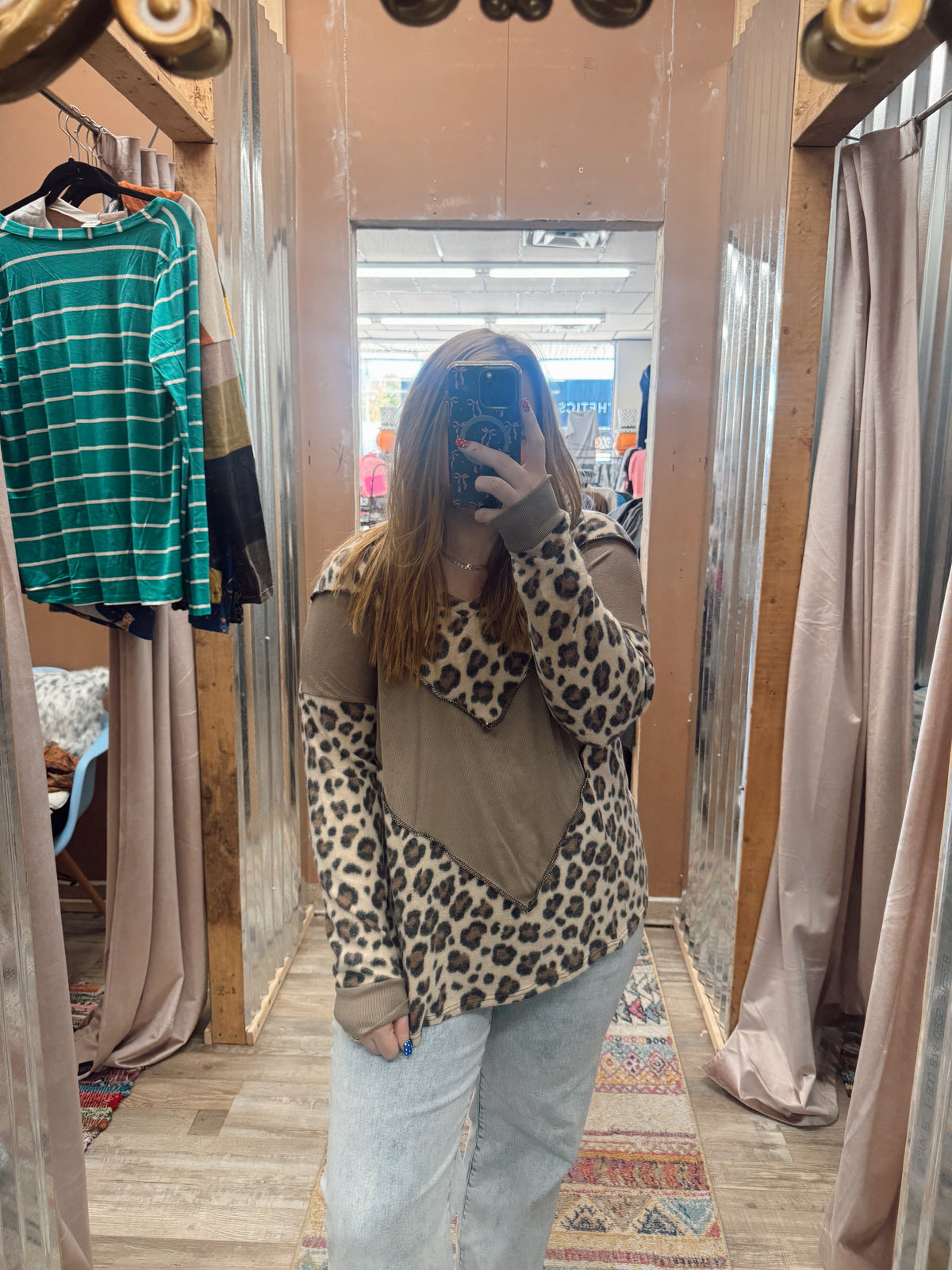 DB - Brown V-Neck Long Sleeve cheetah Top
