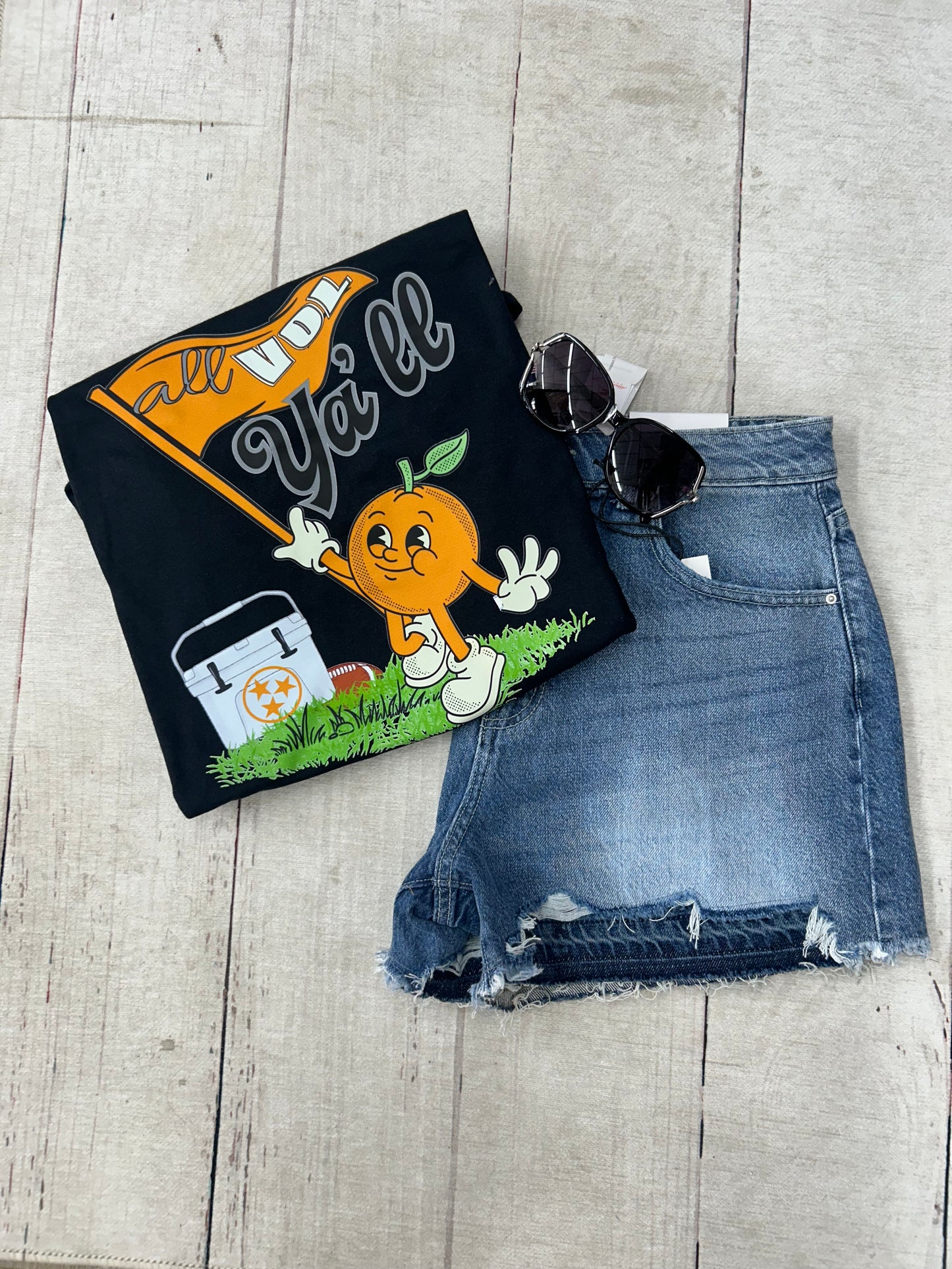 All vol y'all Graphic Tee- Gildan
