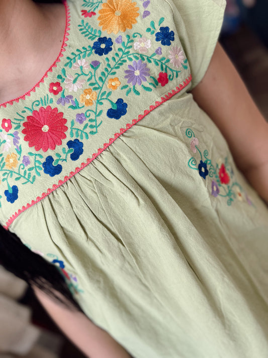 Meadow Must Floral Embroidered Top