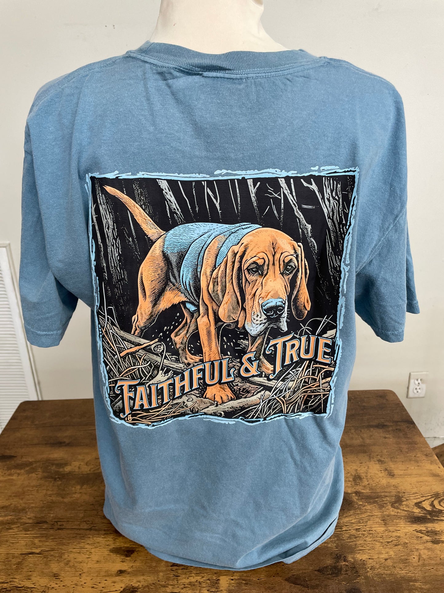 Faithful & True Graphic Tee