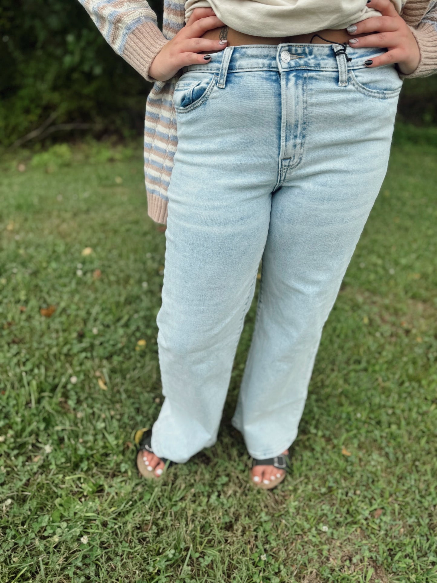 Lori Super Light Flare Jeans