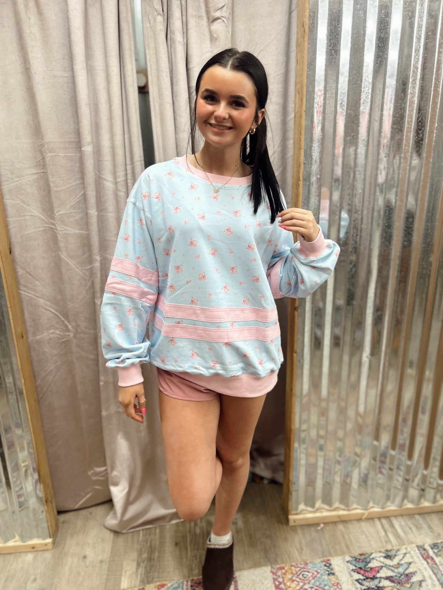Danity Darling Floral Sweatshirt - Lt Blue