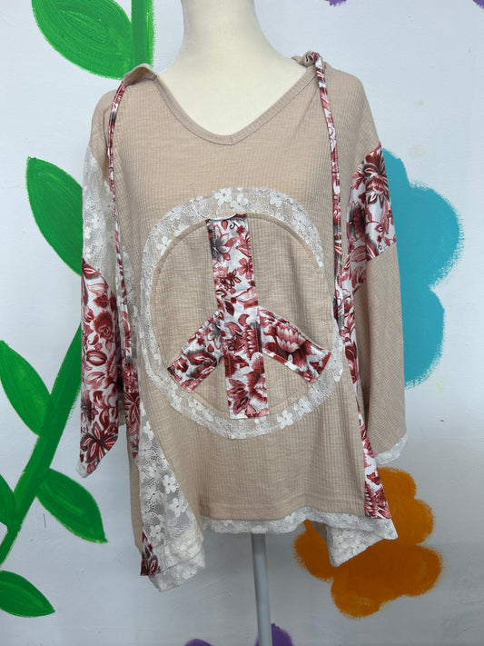 Peace Out Flowy Top - Curvy