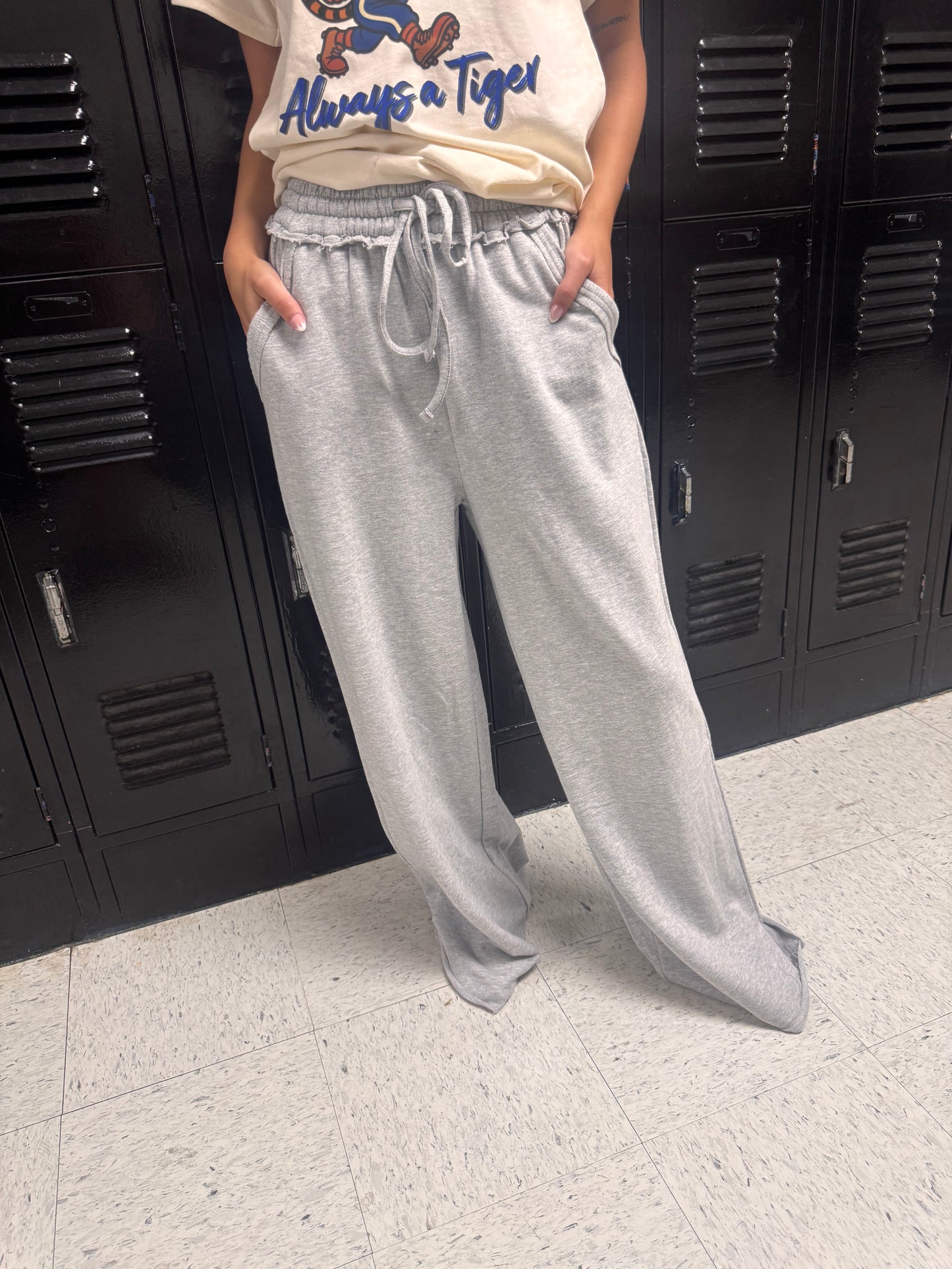 DOORBUSTER WIDE LEG SWEATPANTS - Heather Grey