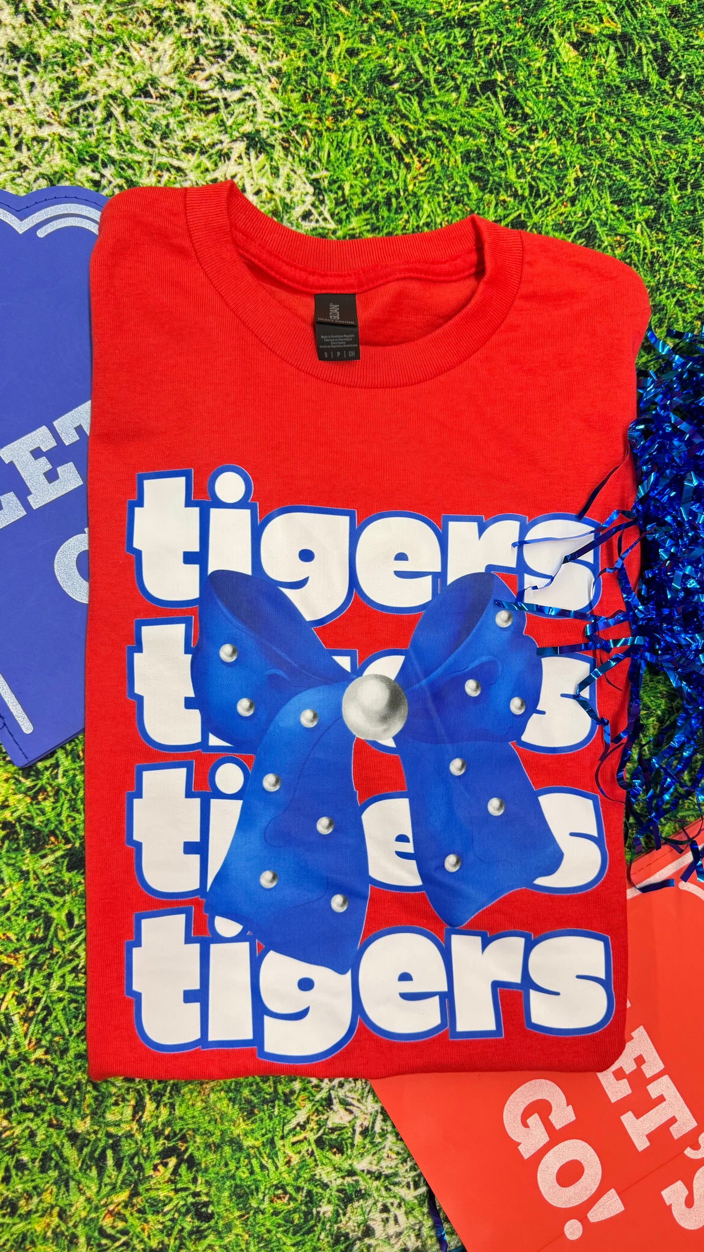 Tigers x4 With Pearl Bow Graphic Tee