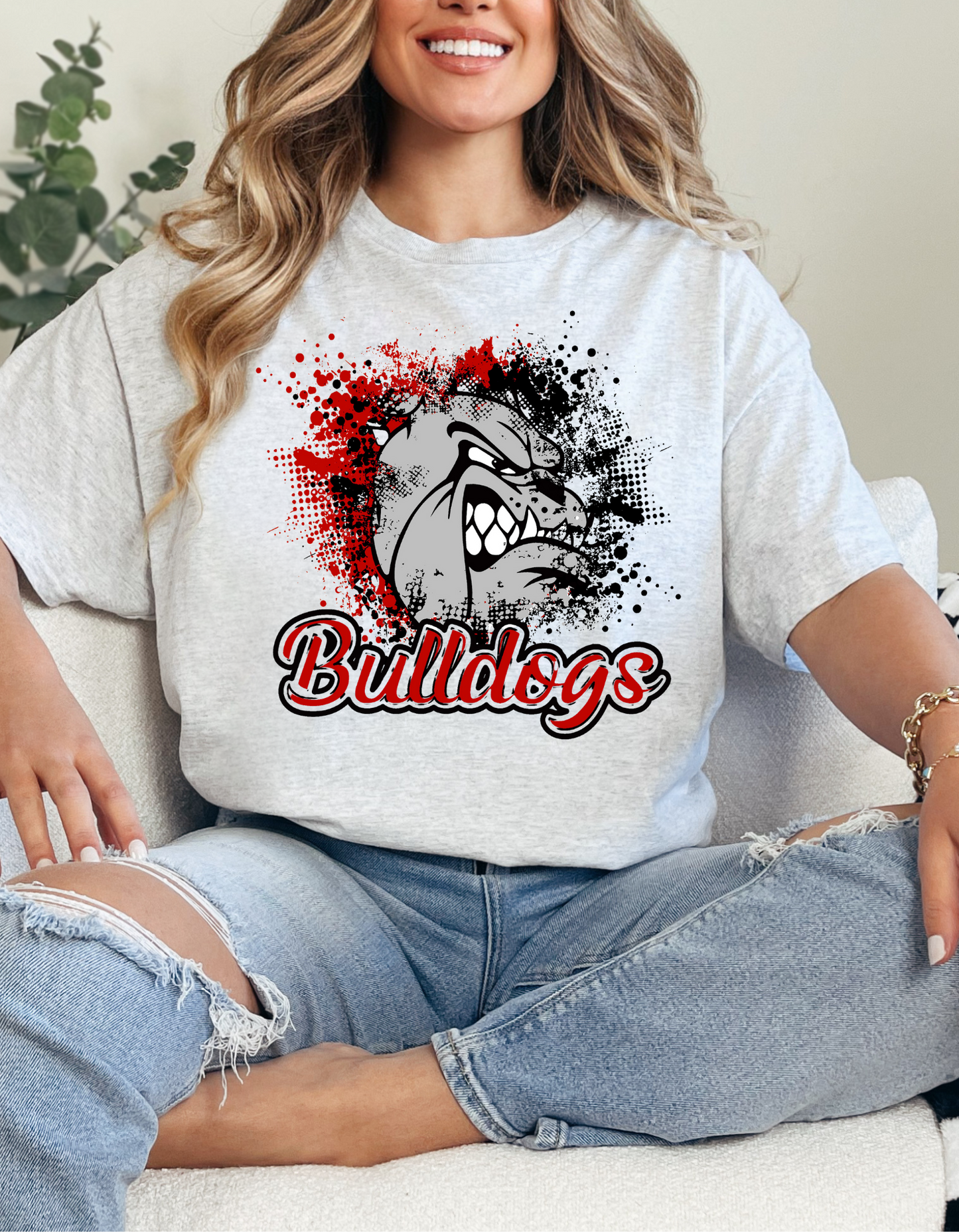 BULLDOGS GRAPHIC TEE - 9