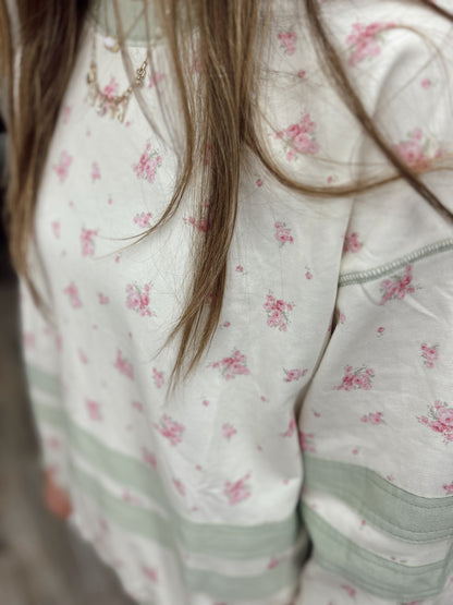 Danity Darling Floral Sweatshirt - Cream