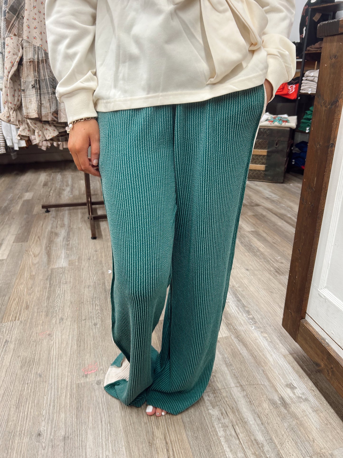 Slow Motion Casual Pants - Hunter Green