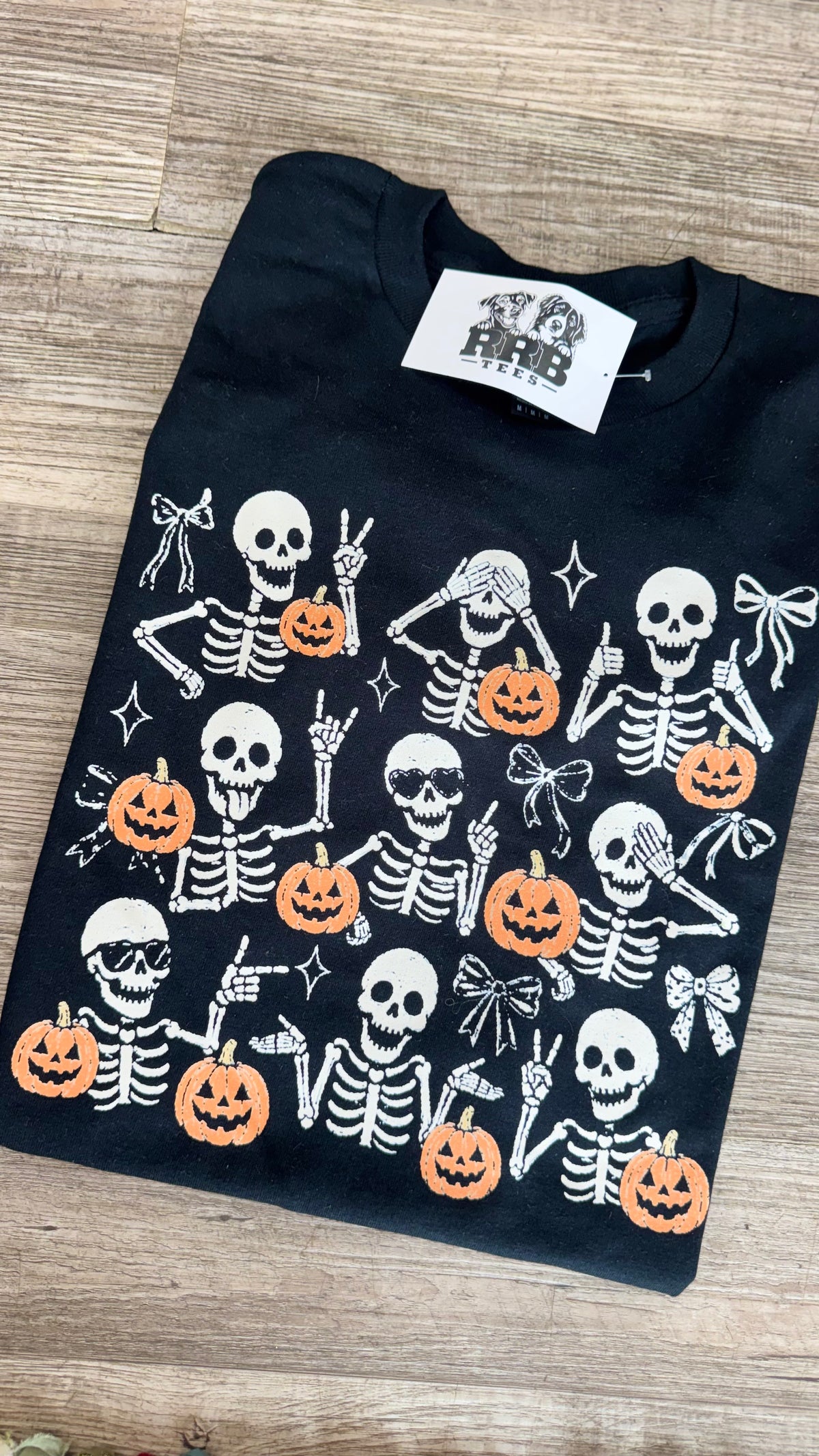 Skelton Bows Gildan Graphic Tee - TSABR