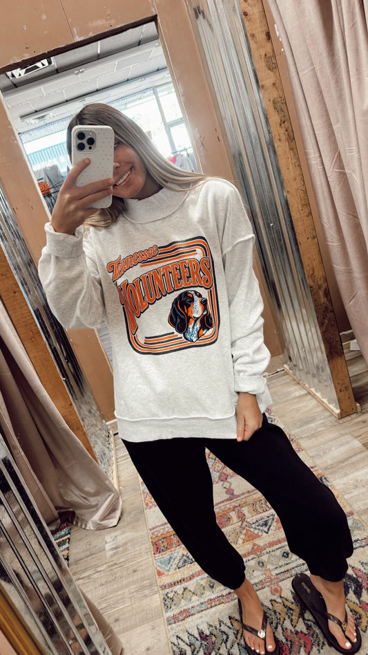 MOCK NECK VOLS RETRO