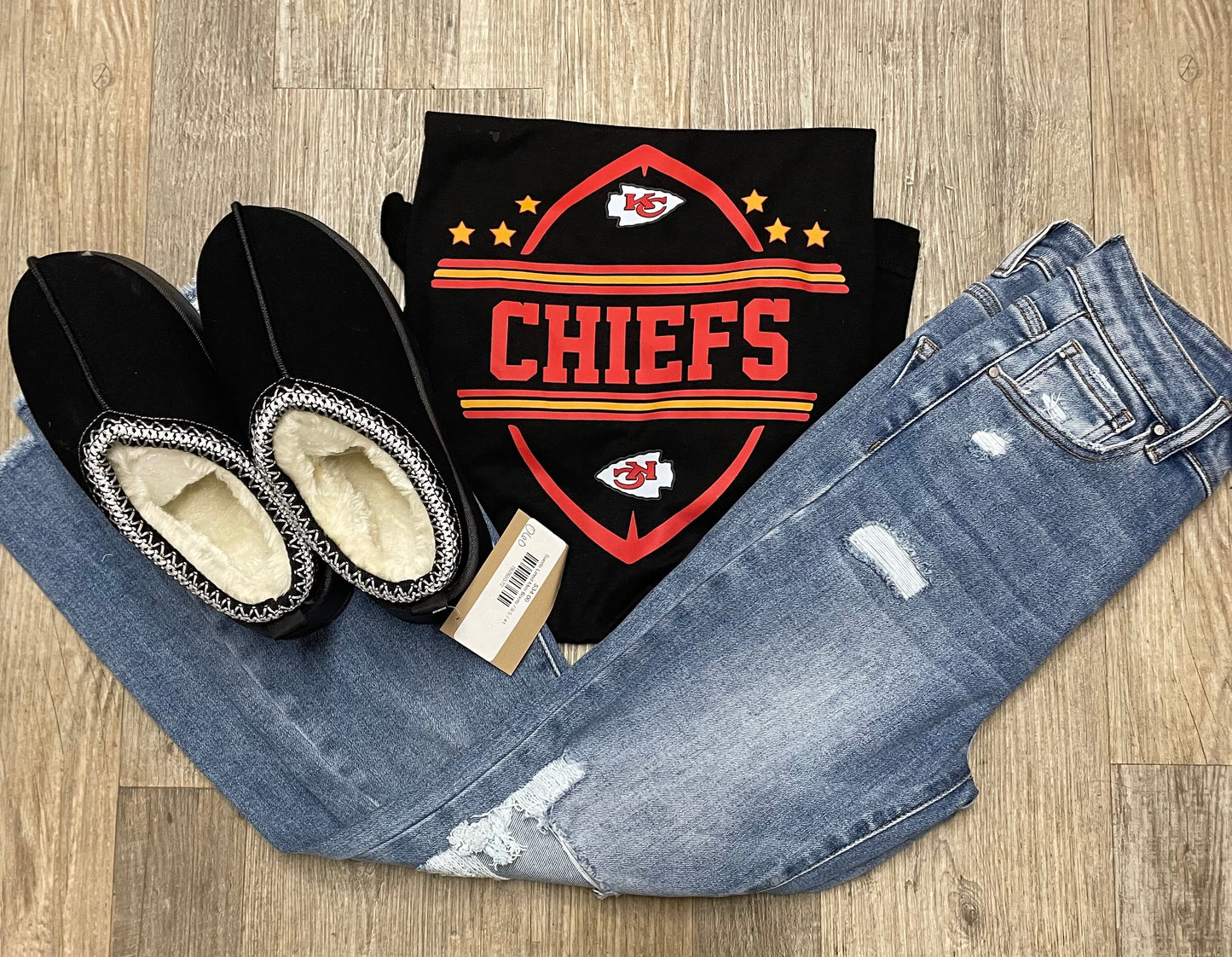 Chiefs In Football Graphic Tee - Adult