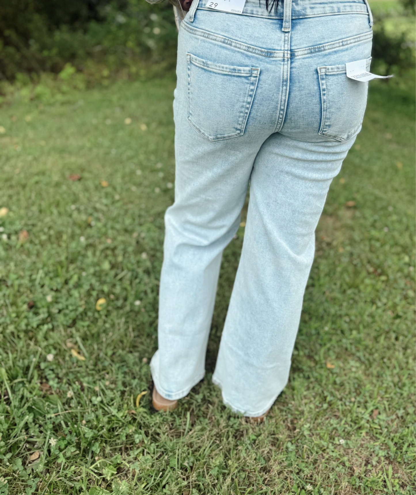 Lori Super Light Flare Jeans