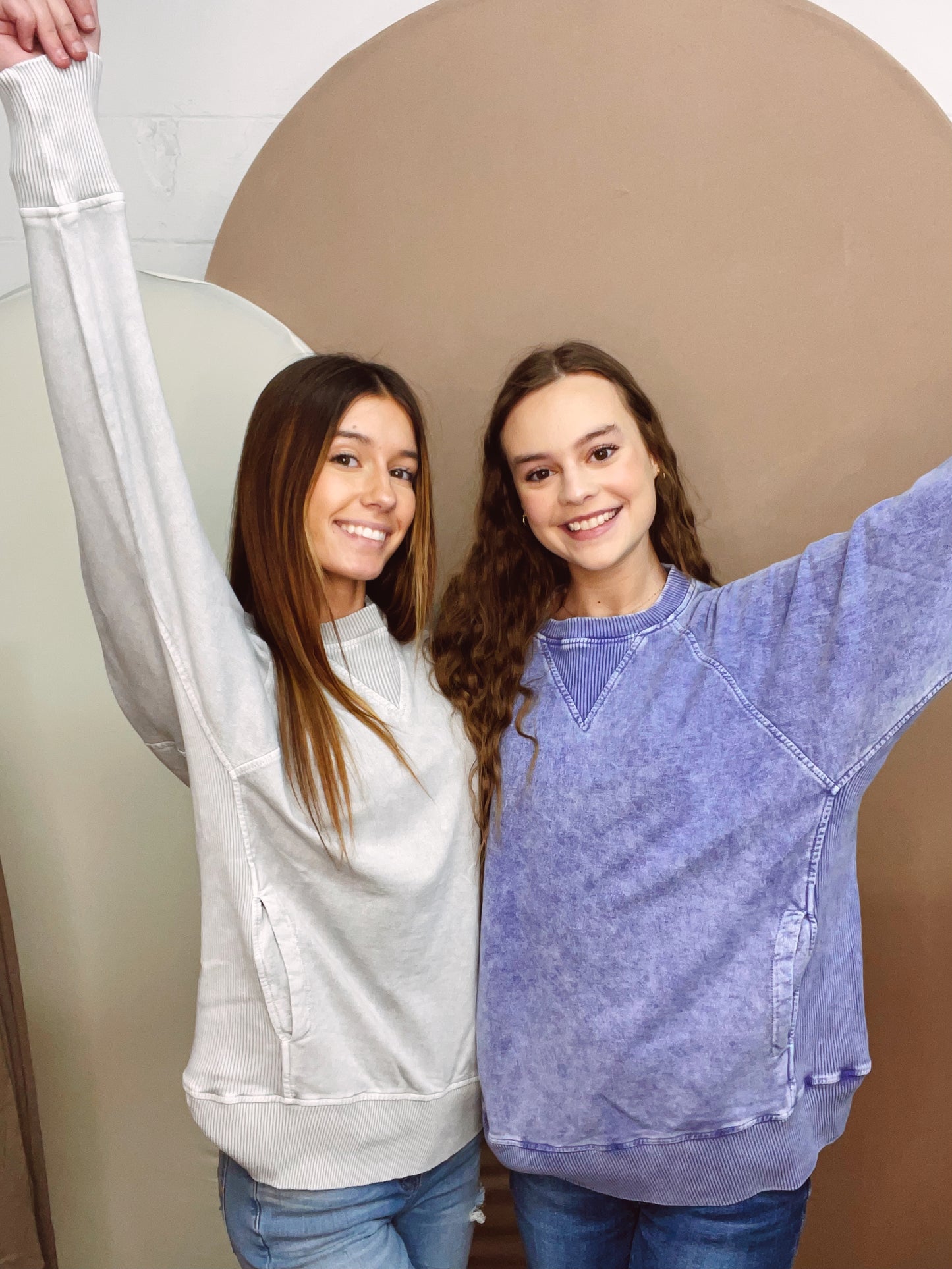 Such An Angel Halo Snow Washed Pullover (2 Colors)