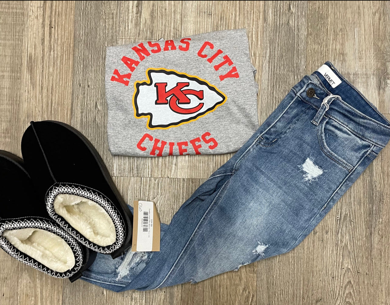 Chiefs Graphic Tee - Adult