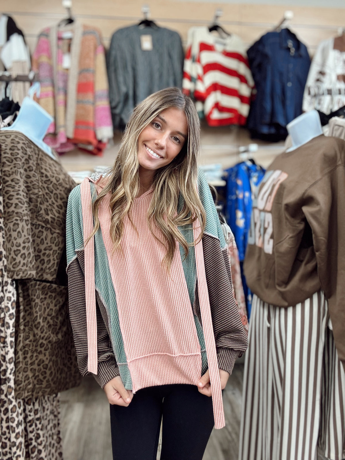 Walk In The Wild Hooded Pullover - Rose Dawn/Olive