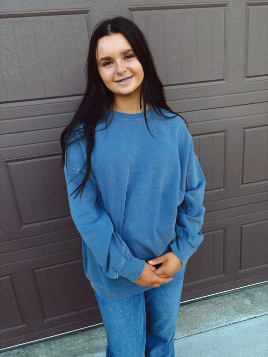 Cozy Cabin Club Sweatshirt - Navy