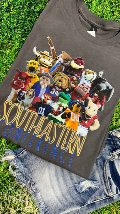 Southeastern C o n f e r e n c e Graphic Tee