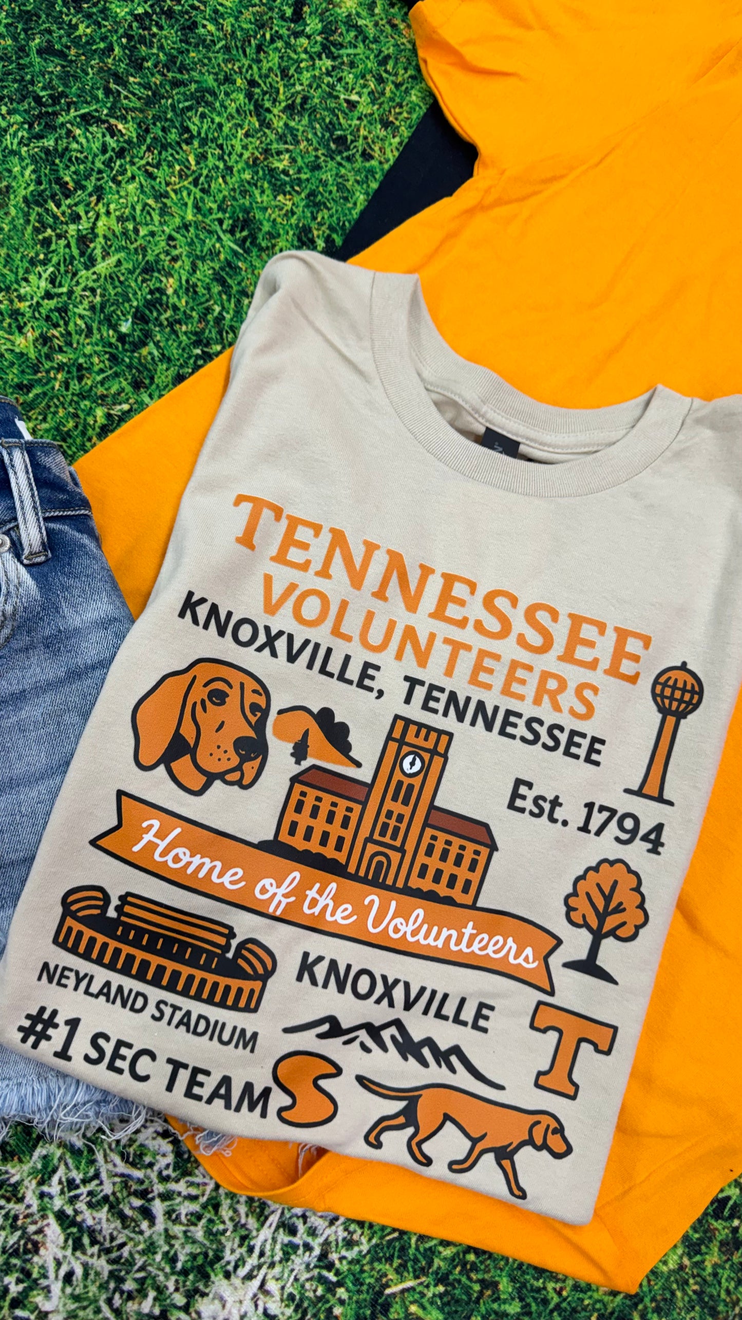 TN V O L Collage Graphic Tee