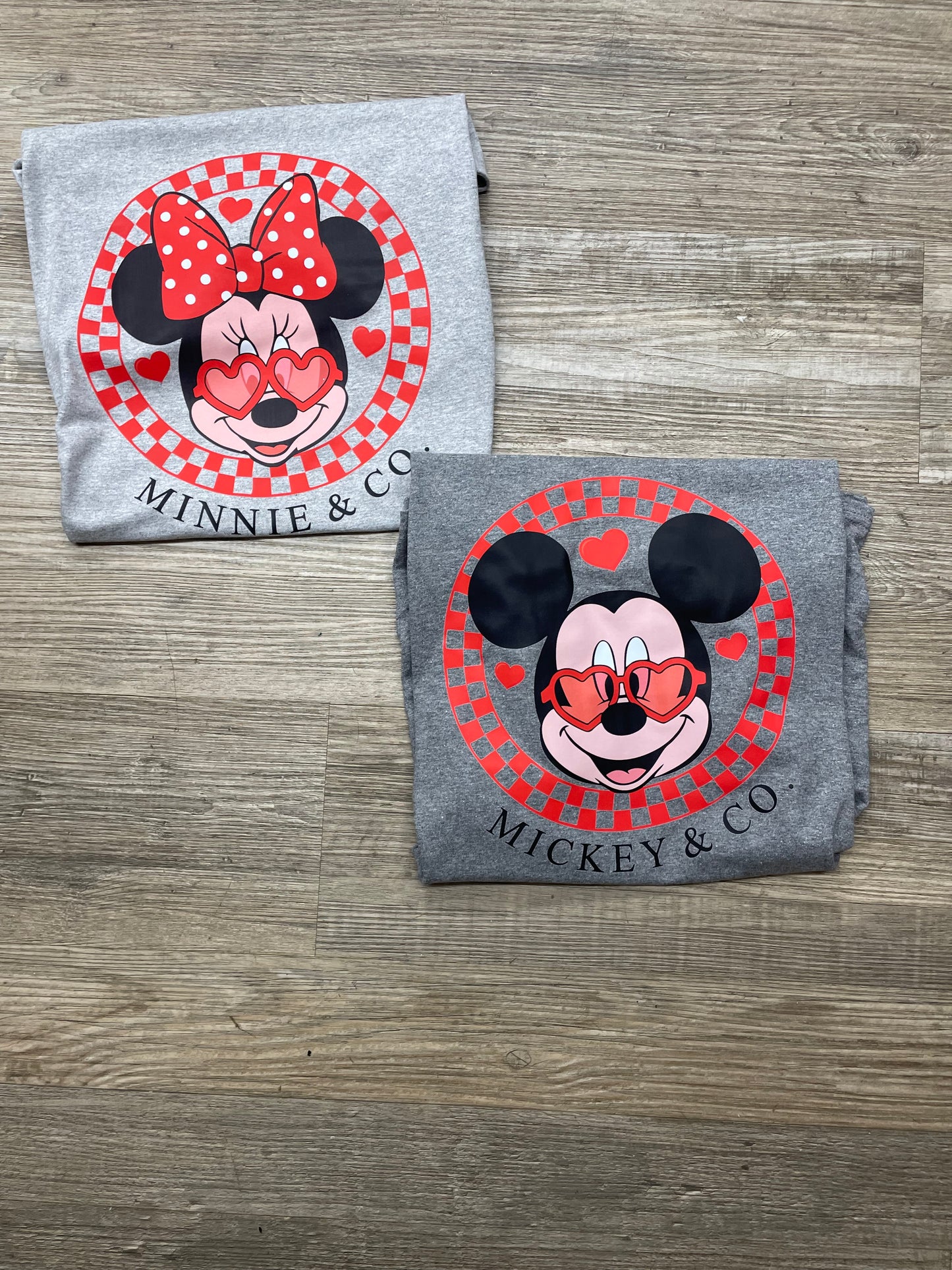 Minnie & Co Graphic Tee