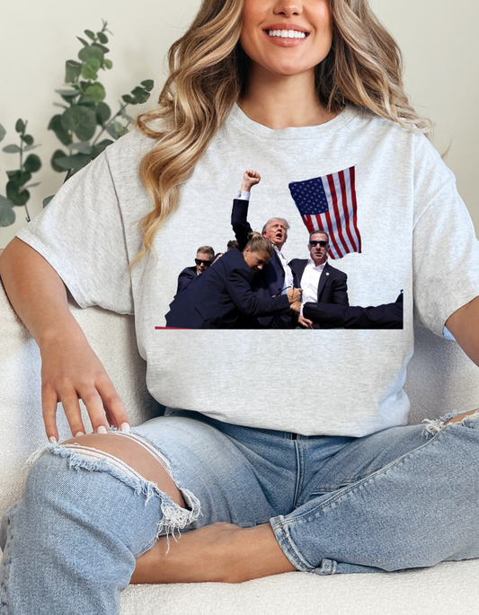 TRUMP GRAPHIC TEE